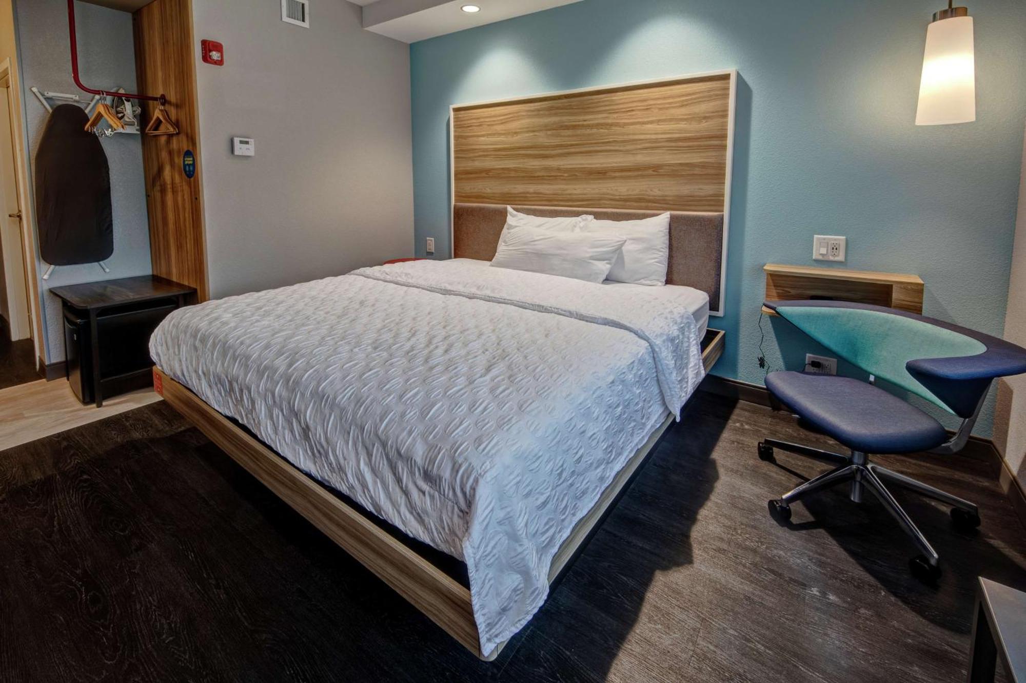 Hotel Tru By Hilton Roanoke Hollins Exterior foto